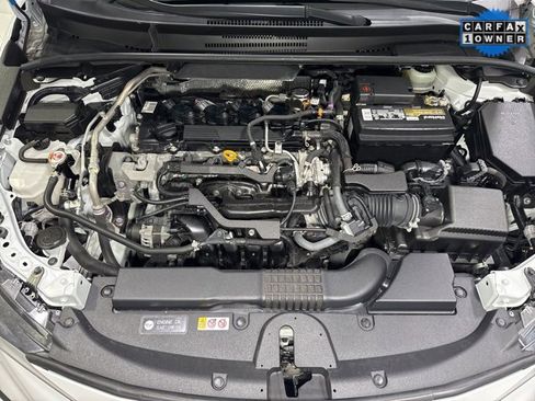 Used 2022 Toyota Corolla SE image 3