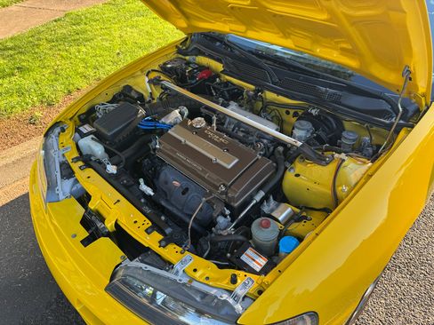 Used 2000 Acura Integra Type R image 26