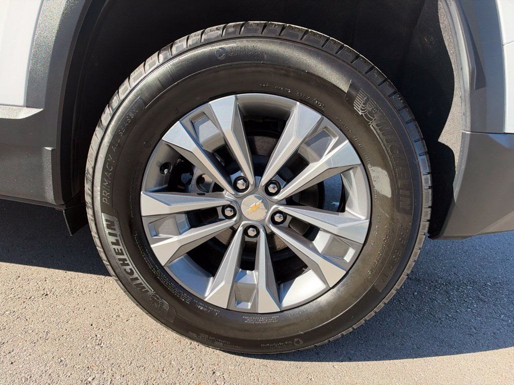 Used 2026 Chevrolet Equinox LT AWD/4WD image 29