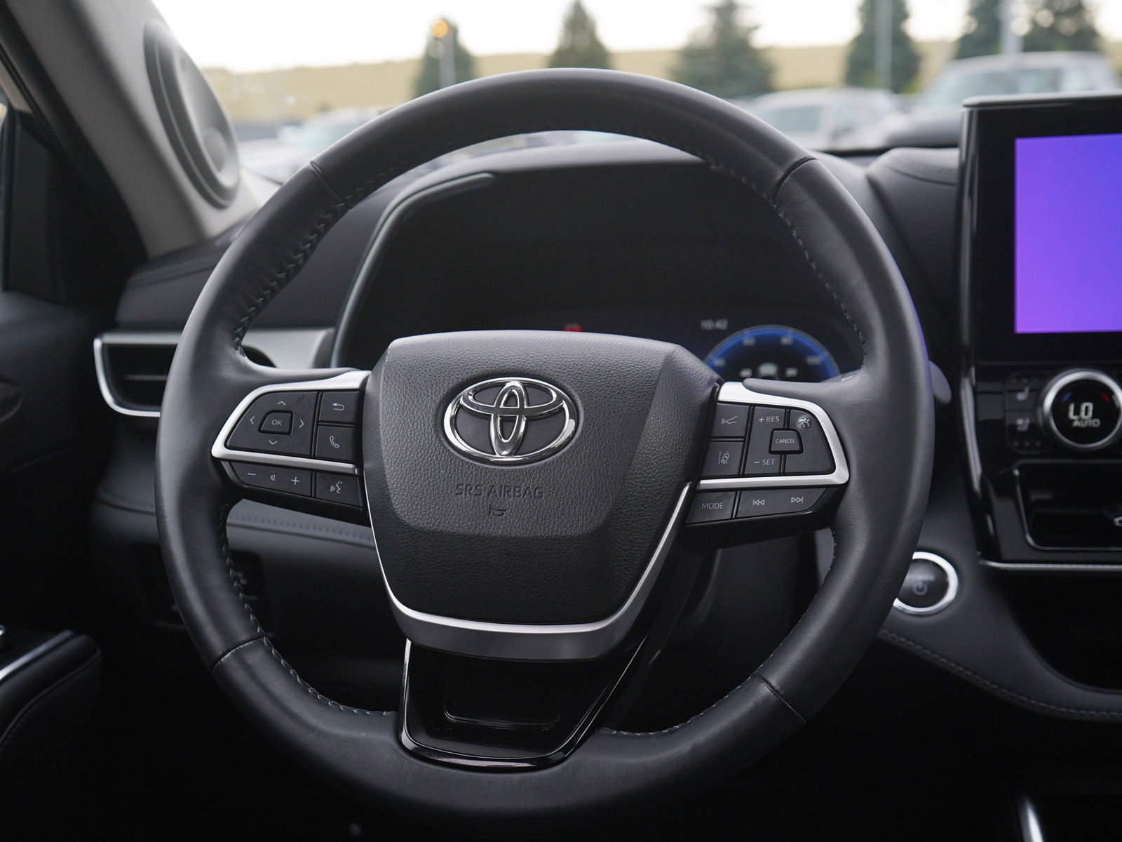 Used 2023 Toyota Highlander Platinum AWD/4WD image 19