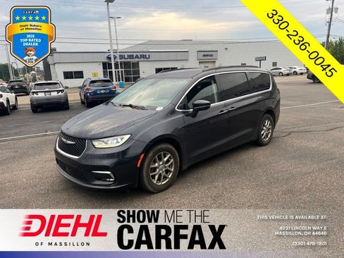 Used 2021 Chrysler Pacifica Touring w/ Cold Weather Group FWD image 5