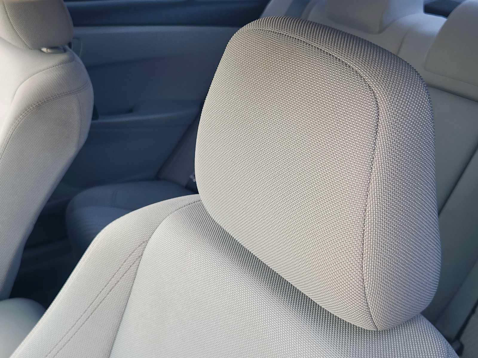 Used 2016 Toyota Camry LE FWD image 14