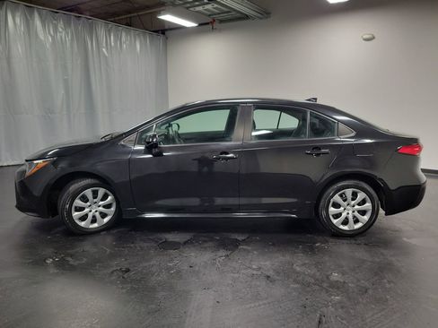 Used 2022 Toyota Corolla LE image 5