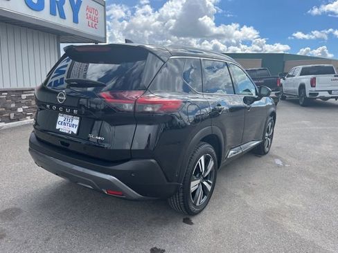 Used 2023 Nissan Rogue SL w/ SL Premium Package image 14