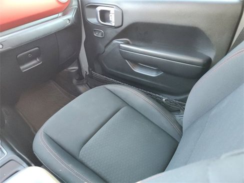 Used 2020 Jeep Gladiator Rubicon w/ Trailer Tow Package image 18