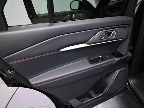 New 2026 Ford Explorer ST-Line w/ ST-Line Street Pack image 30