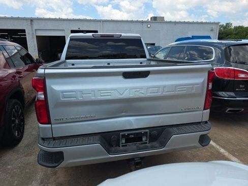 Used 2021 Chevrolet Silverado 1500 Custom RWD image 4