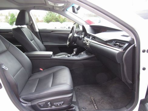 Used 2016 Lexus ES 350 image 17