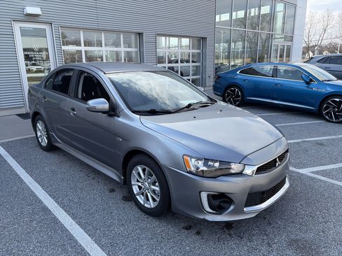 Used 2016 Mitsubishi Lancer ES image 3