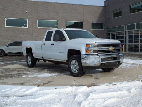 Used 2017 Chevrolet Silverado 2500 W/T image 10