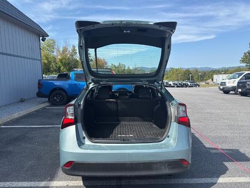 Used 2020 Toyota Prius LE image 21