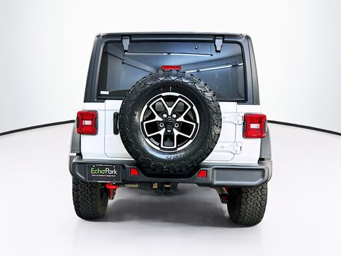 Used 2025 Jeep Wrangler Unlimited Rubicon image 7