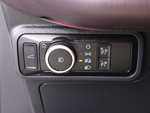 Certified 2025 Ford Explorer Platinum w/ Ultimate Package image 14