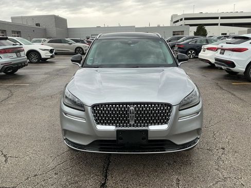 Used 2022 Lincoln Corsair AWD w/ Premium Package image 2