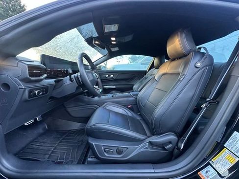 Used 2024 Ford Mustang GT Premium image 25