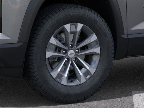 New 2026 Chevrolet Equinox LT w/ Convenience Package II FWD image 9