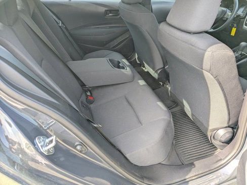 Used 2025 Toyota Corolla LE image 14