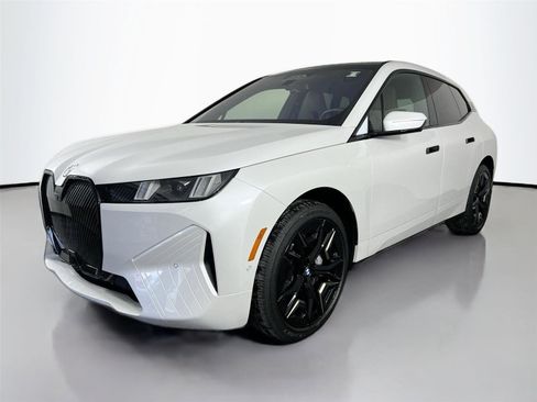 Used 2026 BMW iX xDrive45 AWD/4WD image 2