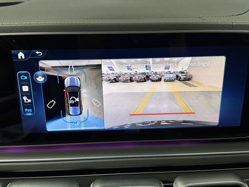 Certified 2026 Mercedes-Benz GLS 580 4MATIC image 37