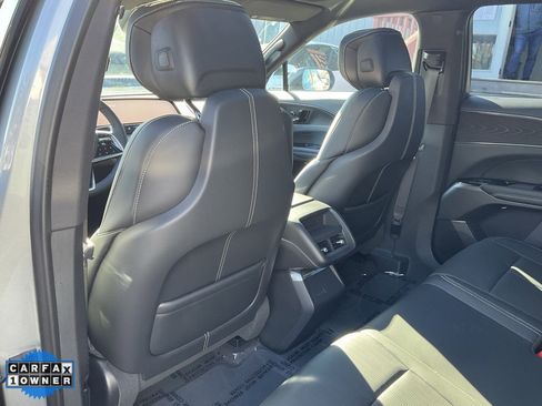 Used 2024 Cadillac Lyriq Sport image 32