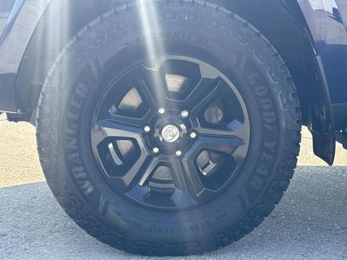 Used 2019 Toyota 4Runner SR5 Premium AWD/4WD image 6