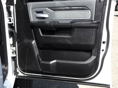 Used 2022 RAM 2500 Big Horn image 44