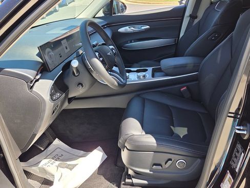 New 2026 Genesis GV70 2.5T Select AWD/4WD image 10
