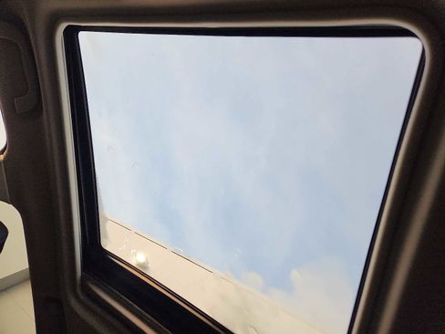 Used 2023 Subaru Forester Limited image 14