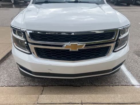 Used 2020 Chevrolet Suburban LT image 15