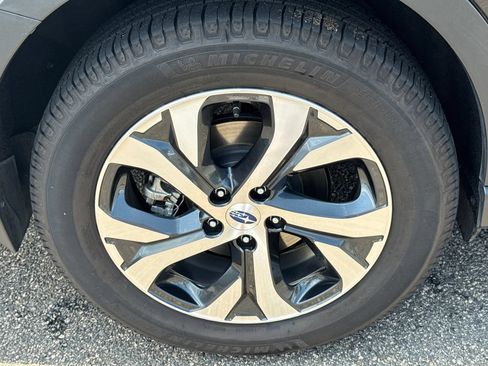 Used 2020 Subaru Outback Touring w/ Popular Package #2 AWD/4WD image 17