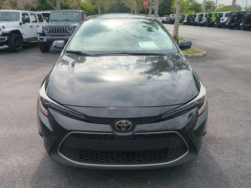 Used 2020 Toyota Corolla XLE w/ Carpet Mat Package (TMS) FWD image 4