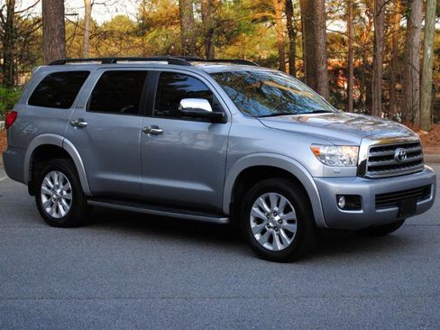 Used 2017 Toyota Sequoia Platinum image 27