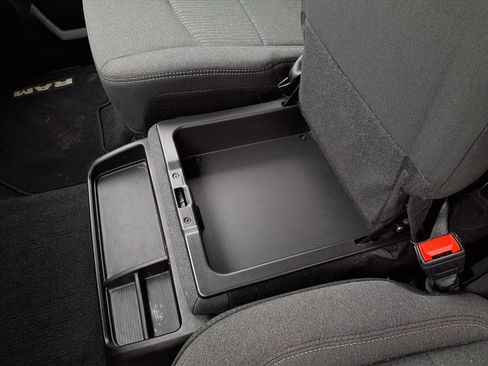 Used 2024 RAM 2500 Big Horn w/ Sport Appearance Package image 20