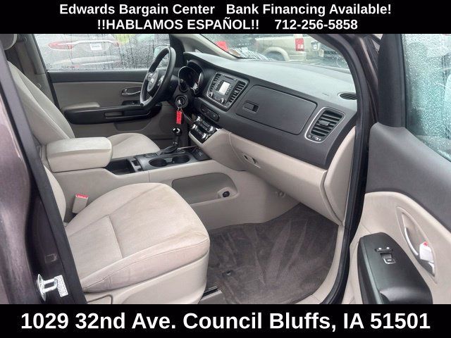 Used 2016 Kia Sedona LX w/ Option Group 020 FWD image 12