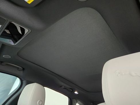 New 2026 Jaguar F-PACE R-Dynamic S image 11