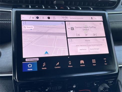 Used 2025 Jeep Grand Cherokee L Limited image 18