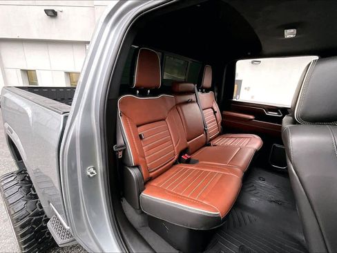 Used 2024 GMC Sierra 2500 Denali Ultimate w/ Max Trailering Package image 20