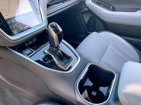 Used 2023 Subaru Outback Limited image 19