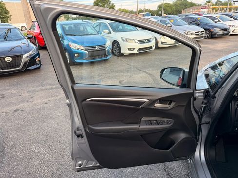 Used 2017 Honda Fit LX image 9