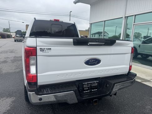 Used 2017 Ford F250 Lariat w/ Chrome Package AWD/4WD image 3