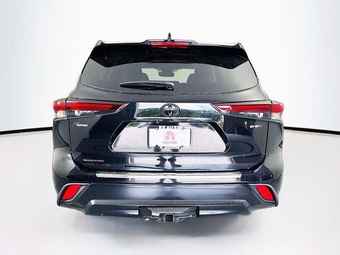 New 2026 Toyota Highlander XLE image 7