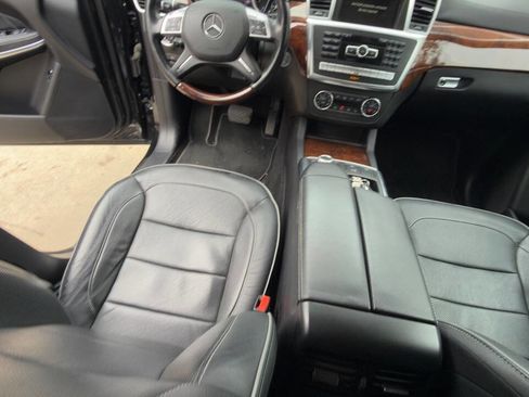 Used 2014 Mercedes-Benz GL 550 4MATIC image 37