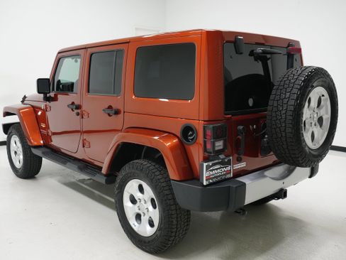 Used 2014 Jeep Wrangler Unlimited Sahara w/ Max Tow Package image 6