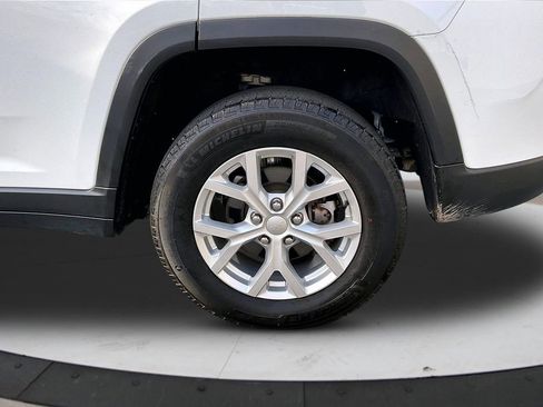 Certified 2023 Jeep Grand Cherokee Limited image 37