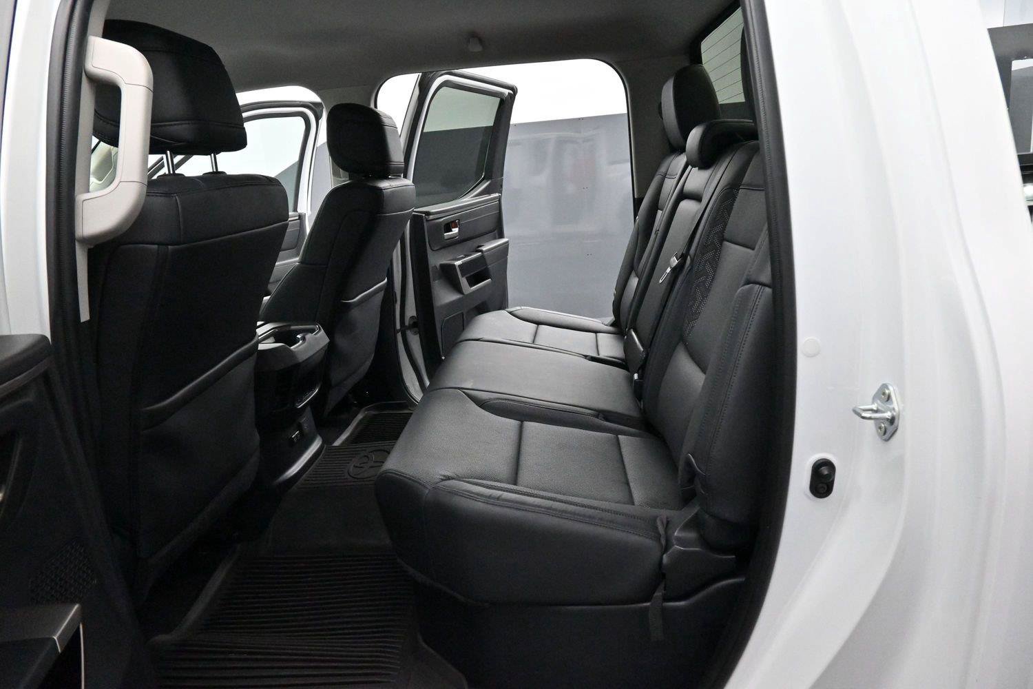 Used 2023 Toyota Tundra Limited AWD/4WD image 30