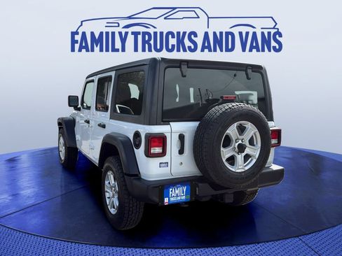 Used 2019 Jeep Wrangler Unlimited Sport S AWD/4WD image 3