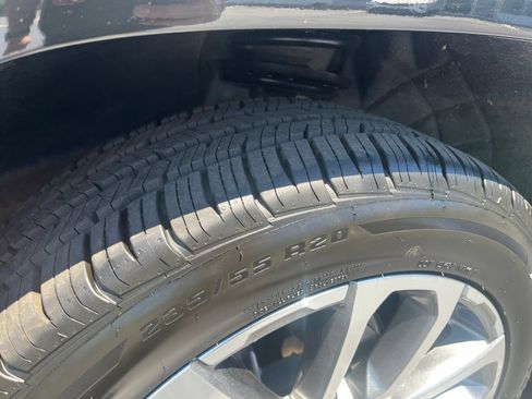 Certified 2023 GMC Acadia Denali w/ Denali Technology Package AWD/4WD image 32