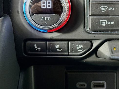 Used 2023 GMC Yukon AT4 w/ Max Trailering Package image 21