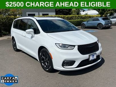 Used 2021 Chrysler Pacifica Limited w/ Premium & Safety Sphere Group