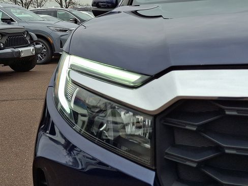 Used 2023 Honda Passport EX-L image 9